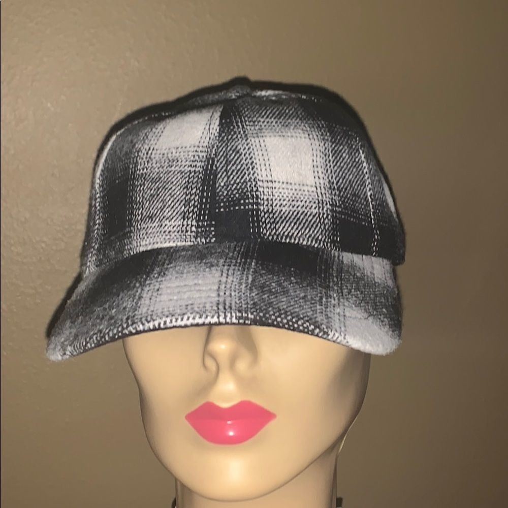 White and Black buffalo cap